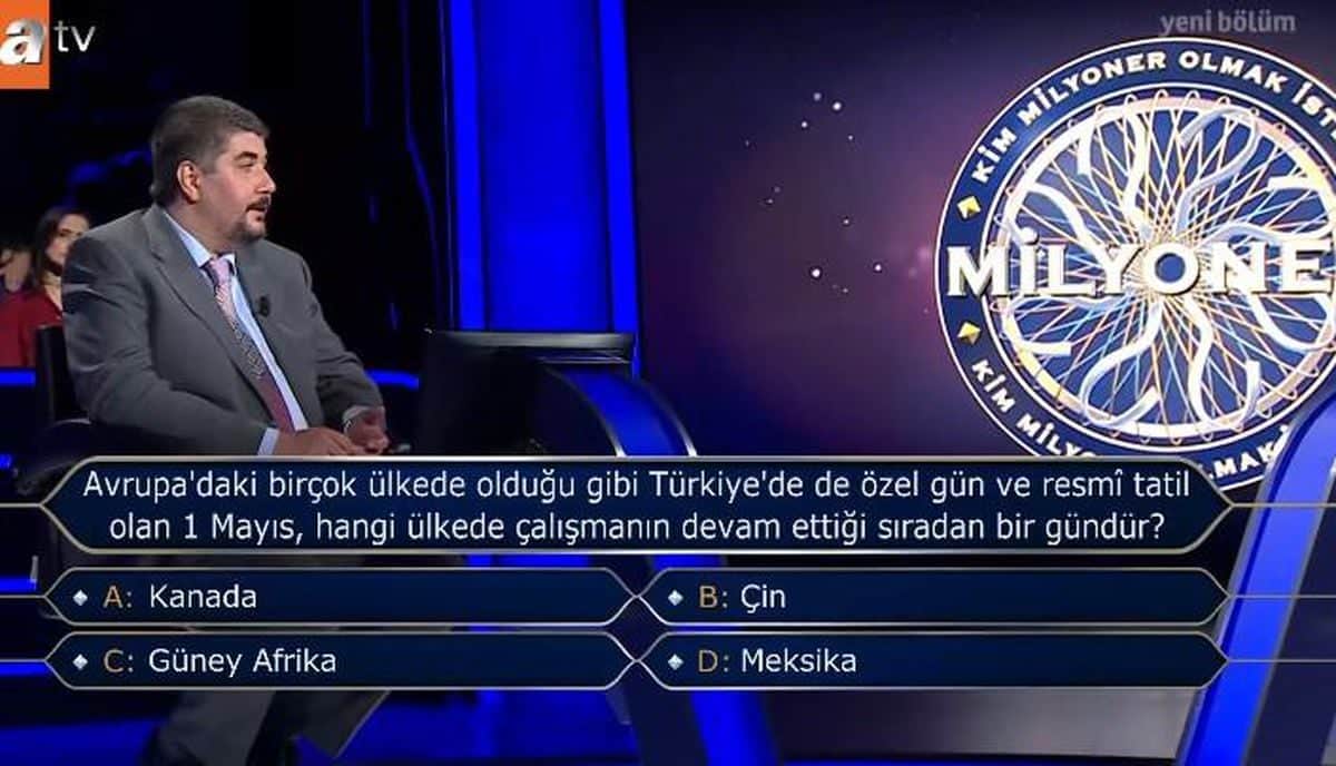 Avrupa'daki birçok ülkede olduğu gibi Türkiye'de de özel gün ve resmî tatil olan 1 Mayıs, hangi ülkede çalışmanın devam ettiği sıradan bir gündür? Avrupa'daki birçok ülkede olduğu gibi Türkiye'de de özel gün ve resmî tatil olan 1 Mayıs, hangi ülkede çalışmanın devam ettiği sıradan bir gündür?