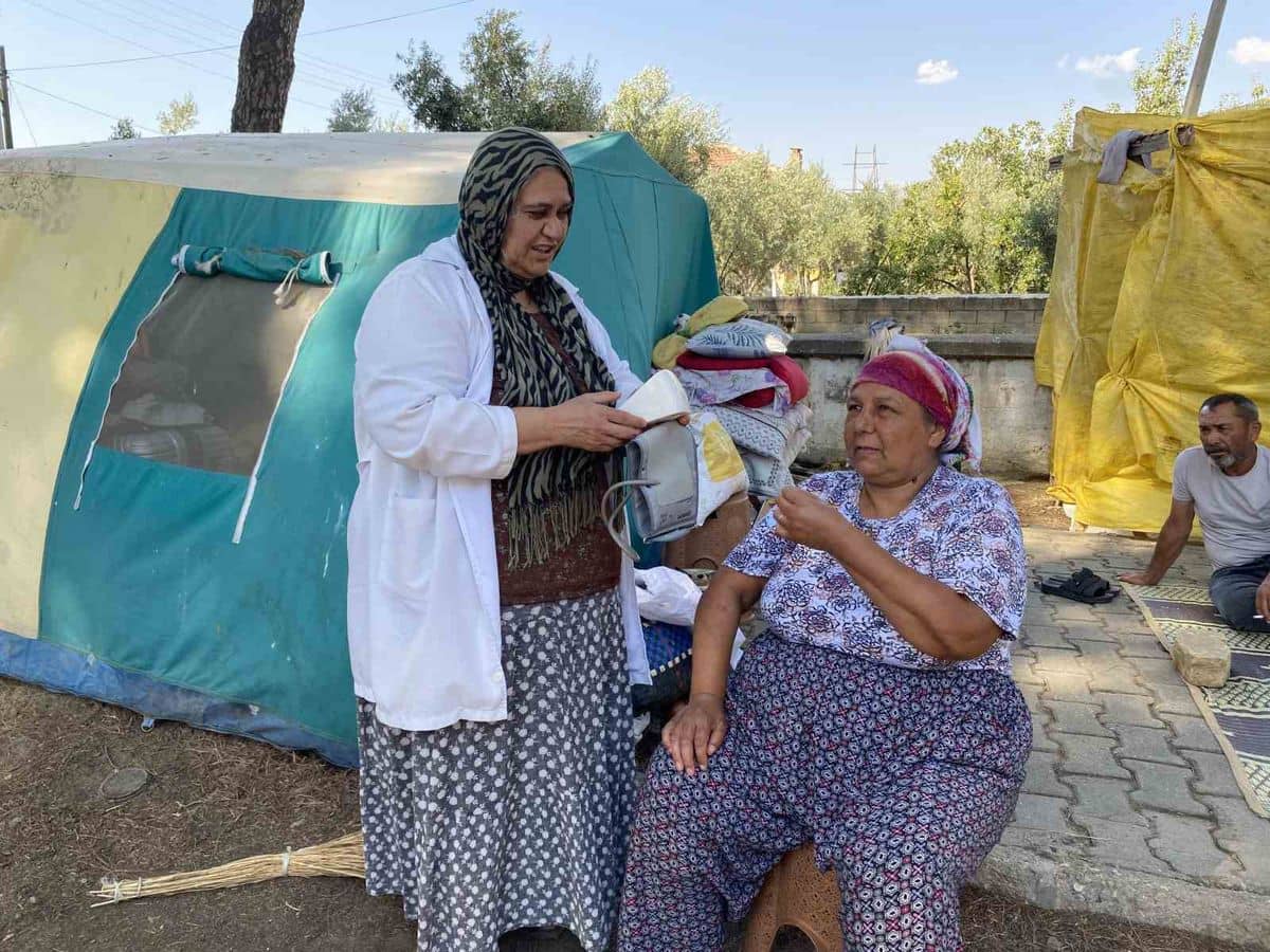 Alaşehir'de mobil sağlık aracıyla kanser taraması hizmeti Alaşehir'de mobil sağlık aracıyla kanser taraması hizmeti