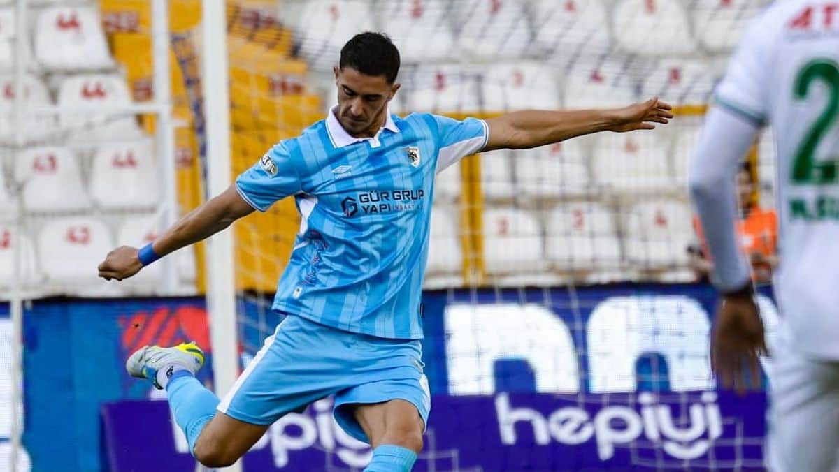Erzurumspor FK, Konyaspor’u 1-0 mağlup etti Erzurumspor FK, Konyaspor’u 1-0 mağlup etti