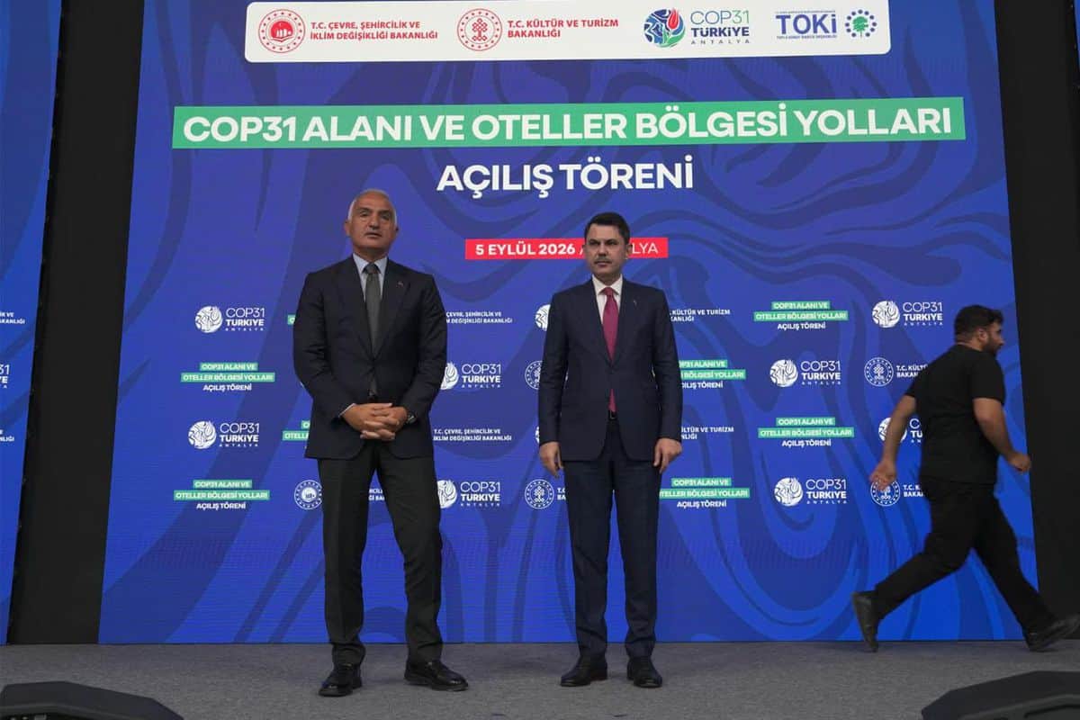 Türk turizminin kalbi Antalya'ya 19,2 milyar liralık kültür ve turizm yatırımı Türk turizminin kalbi Antalya'ya 19,2 milyar liralık kültür ve turizm yatırımı