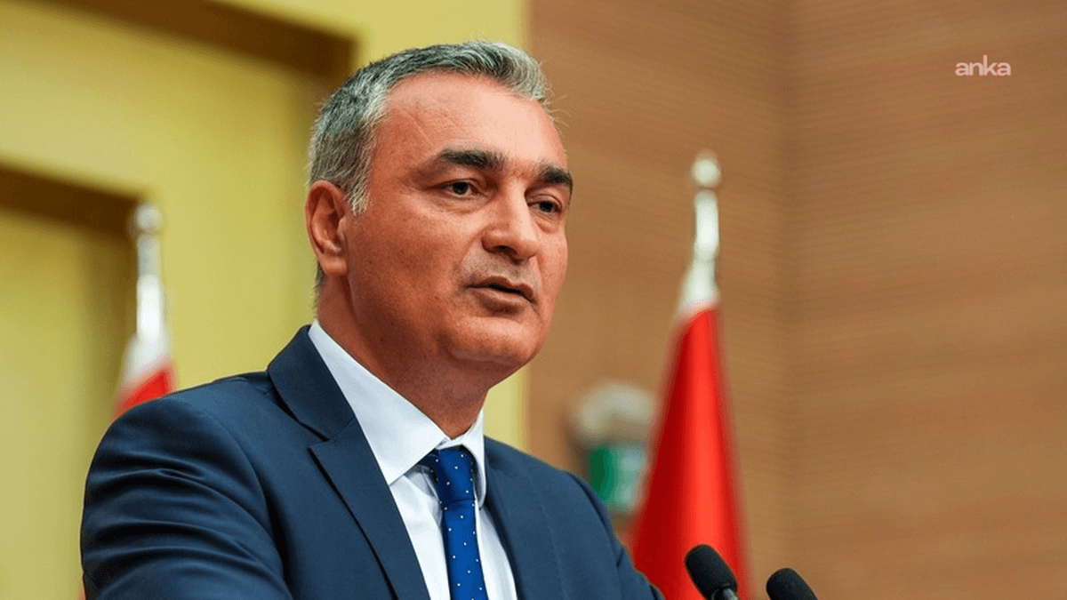 CHP Sözcüsü Sarı'dan Balbay'a tepki: CHP, kimsenin kişisel hesabına, hevesine ya da siyasi çıkarına feda edilemez CHP Sözcüsü Sarı'dan Balbay'a tepki: CHP, kimsenin kişisel hesabına, hevesine ya da siyasi çıkarına feda edilemez