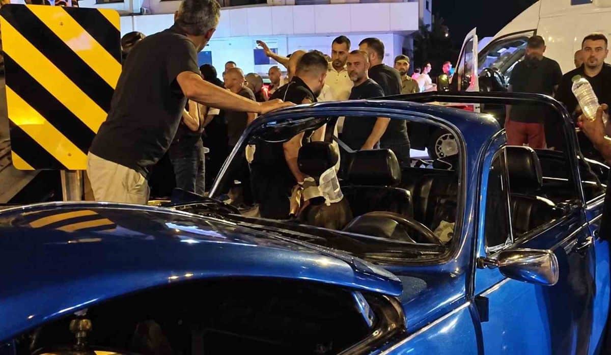 Düzce’de otomobil ile hafif ticari araç çarpıştı: 3 yaralı Düzce’de otomobil ile hafif ticari araç çarpıştı: 3 yaralı