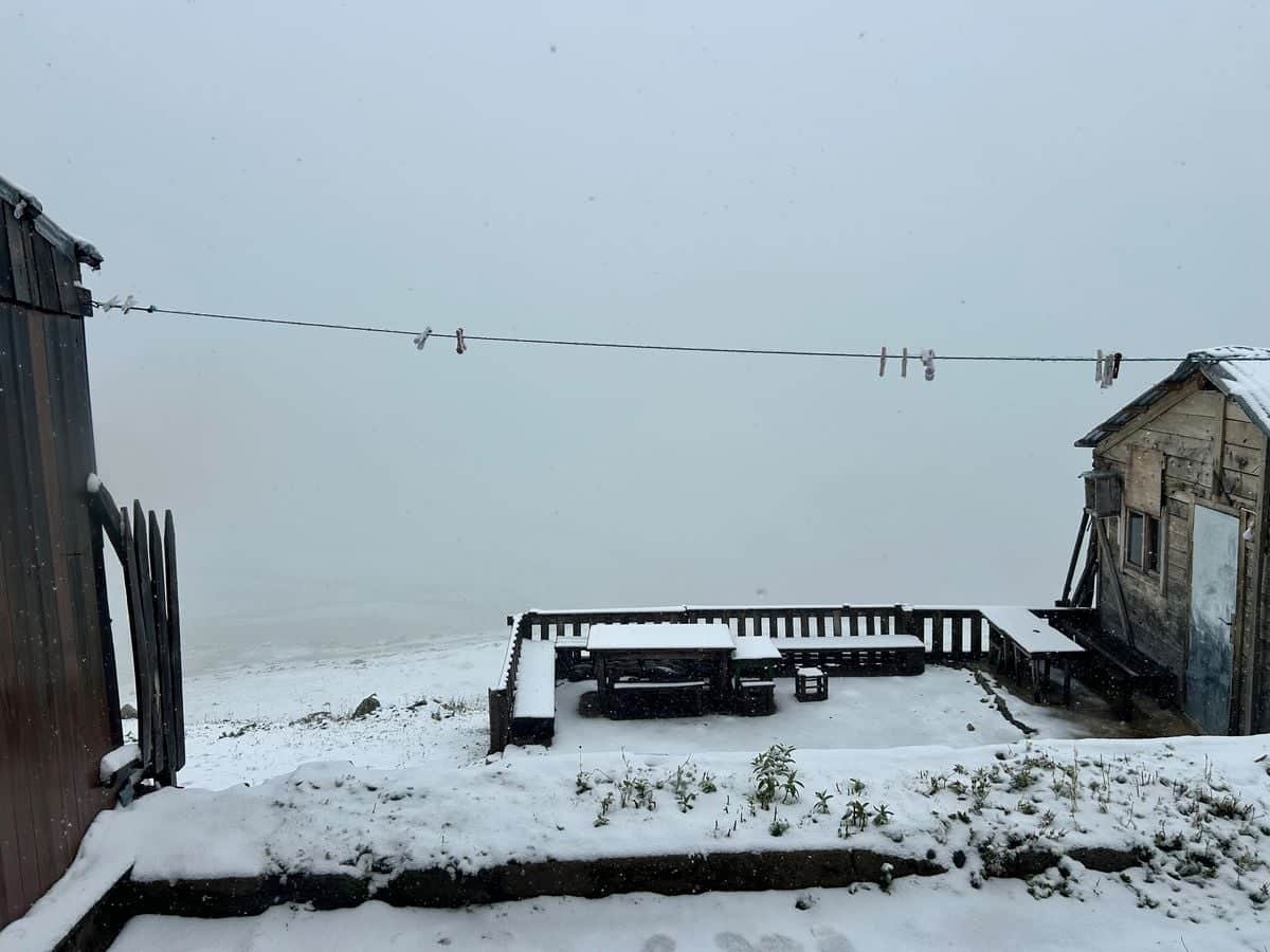 Rize'nin yükseklerine kar yağdı Rize'nin yükseklerine kar yağdı