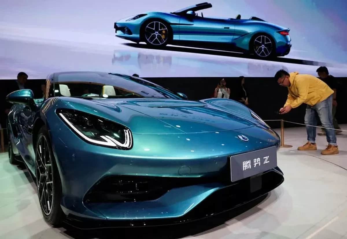 BYD, 2027'de yurtdışı sevkiyatlarının 2,5 milyon aracı aşacağını öngörüyor BYD, 2027'de yurtdışı sevkiyatlarının 2,5 milyon aracı aşacağını öngörüyor