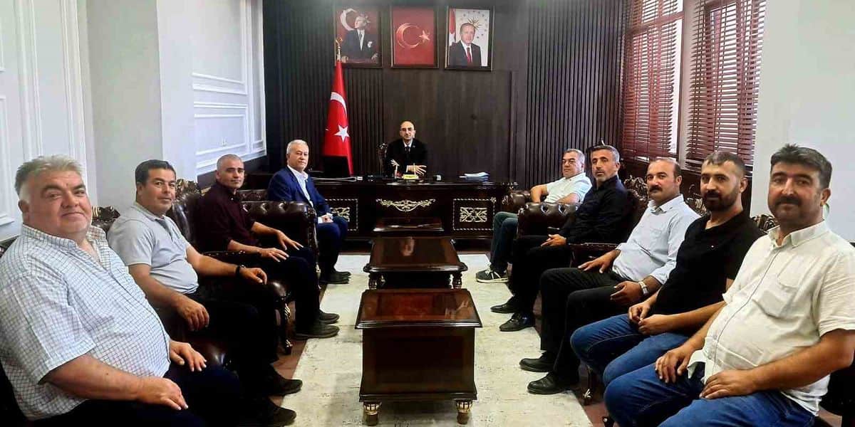 Altun’dan, Kaymakam Ceylan’a hayırlı olsun ziyareti Altun’dan, Kaymakam Ceylan’a hayırlı olsun ziyareti