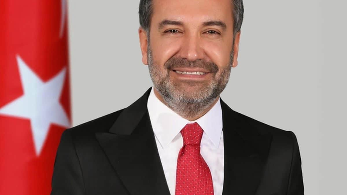 EBUAŞ çalışanlarına sendikal haklar ve yüzde 35 zam EBUAŞ çalışanlarına sendikal haklar ve yüzde 35 zam
