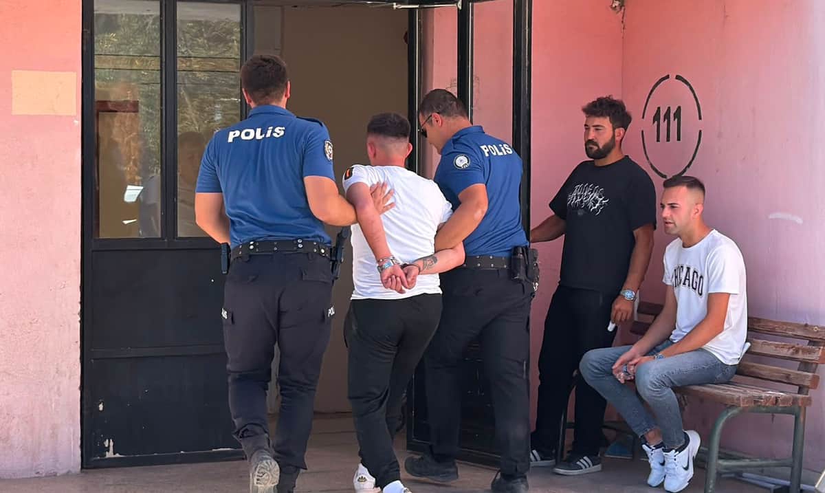Firari hükümlü, takip sonucu yakalandı Firari hükümlü, takip sonucu yakalandı