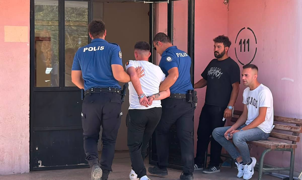 Firari hükümlü, takip sonucu yakalandı Firari hükümlü, takip sonucu yakalandı