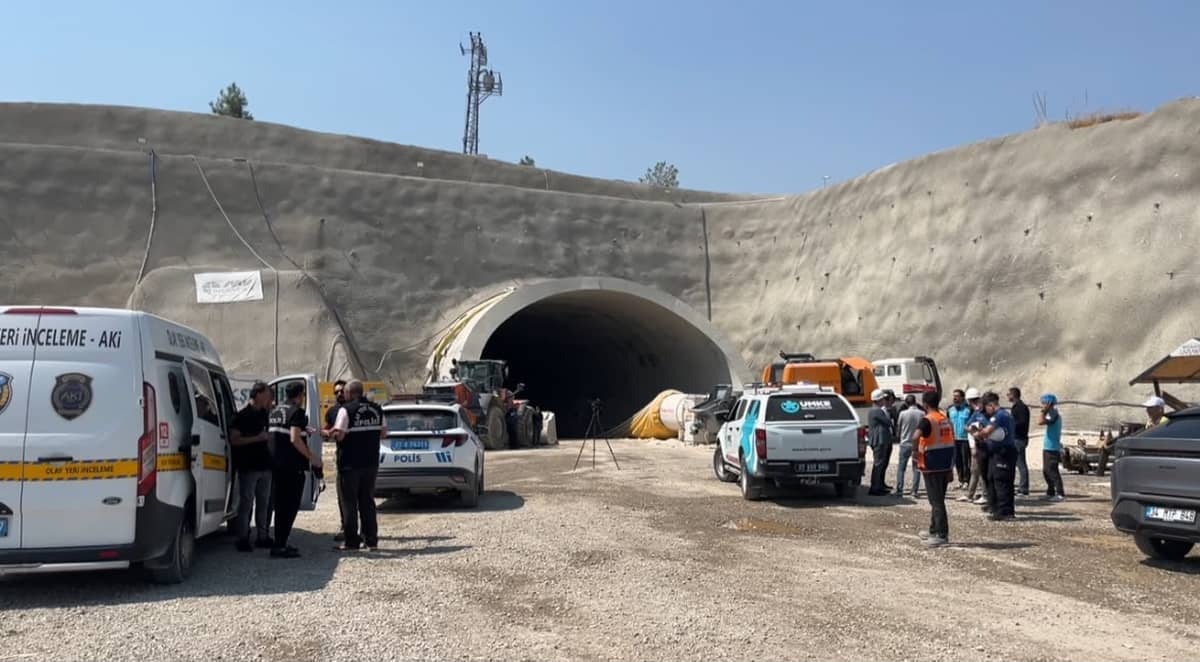 Gaziantep’te tünel inşaatında iş kazası; 1 ölü, 3 yaralı Gaziantep’te tünel inşaatında iş kazası; 1 ölü, 3 yaralı