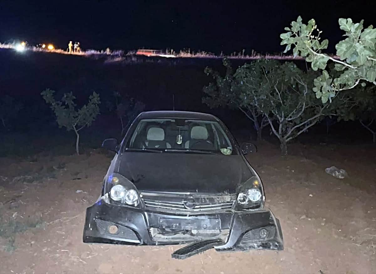 Siirt'te devrilen otomobildeki 6 kişi yaralandı Siirt'te devrilen otomobildeki 6 kişi yaralandı