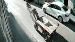 At arabası trafiği birbirine kattı! At arabası trafiği birbirine kattı!
