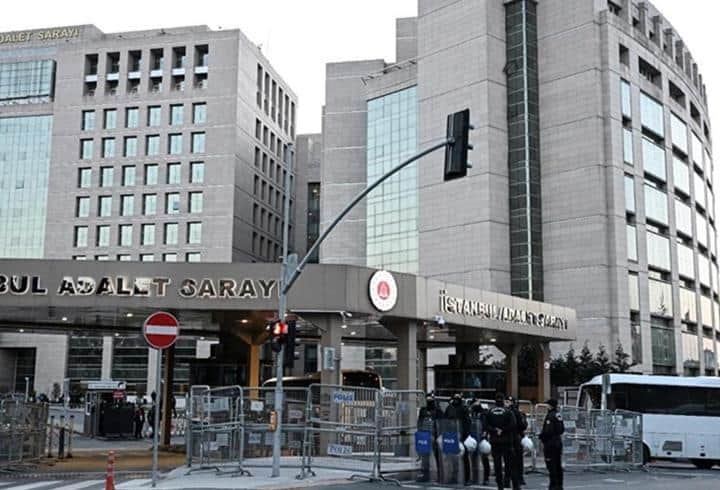 İBB'ye yönelik 'Yolsuzluk' davasında duruşma ertelendi İBB'ye yönelik 'Yolsuzluk' davasında duruşma ertelendi