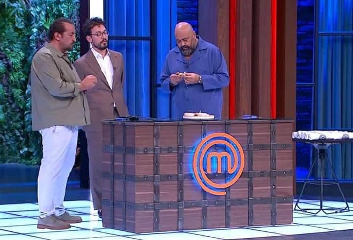 MASTERCHEF 4 YARIŞMACI KİM OLDU? MasterChef'te 4. isim belli oldu! MasterChef ana kadro son yarışmacısı MASTERCHEF 4 YARIŞMACI KİM OLDU? MasterChef'te 4. isim belli oldu! MasterChef ana kadro son yarışmacısı