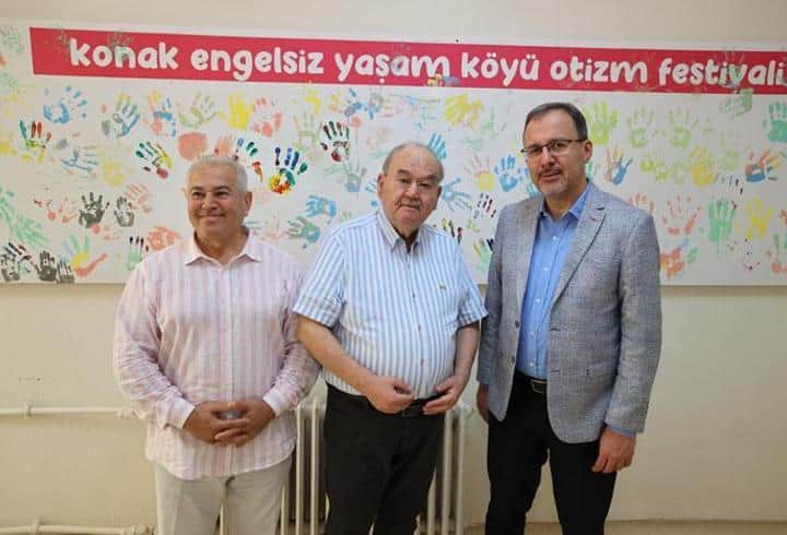 İzmir'de "engelsiz" iş birliği: Kasapoğlu devreye girdi, Tugay ‘Biz yapalım’ dedi İzmir'de "engelsiz" iş birliği: Kasapoğlu devreye girdi, Tugay ‘Biz yapalım’ dedi