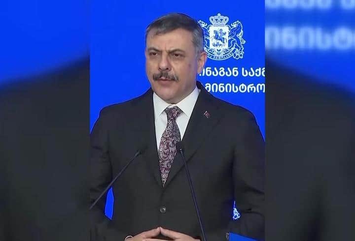 Bakan Çiftçi açıkladı: 11 suçlu Gürcistan’dan Türkiye'ye iade edildi Bakan Çiftçi açıkladı: 11 suçlu Gürcistan’dan Türkiye'ye iade edildi