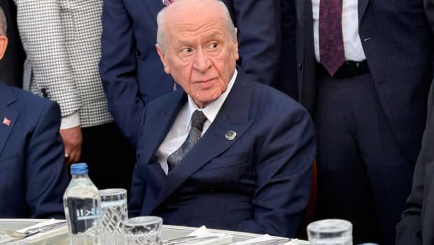 Devlet Bahçeli, nikah şahidi oldu Devlet Bahçeli, nikah şahidi oldu
