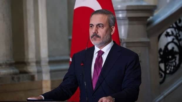 Dışişleri Bakanı Hakan Fidan, IKB Başkanı Barzani ve IKBY Başbakanı Barzani ile görüştü Dışişleri Bakanı Hakan Fidan, IKB Başkanı Barzani ve IKBY Başbakanı Barzani ile görüştü