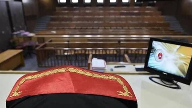 İBB'ye yönelik 'yolsuzluk' duruşmasında görüntü çekenlere soruşturma İBB'ye yönelik 'yolsuzluk' duruşmasında görüntü çekenlere soruşturma