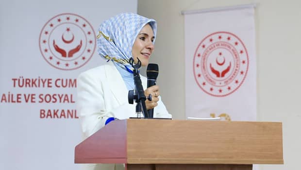 Öğrencilere 2 milyar liralık eğitim desteği: Bakan Göktaş detayları paylaştı Öğrencilere 2 milyar liralık eğitim desteği: Bakan Göktaş detayları paylaştı