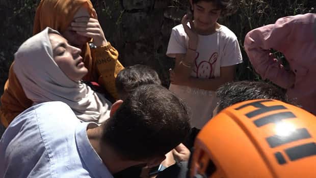 Bursa'da nefes kesen arama: Kayıp minik Emir bulundu, anne sarılınca kendinden geçti Bursa'da nefes kesen arama: Kayıp minik Emir bulundu, anne sarılınca kendinden geçti