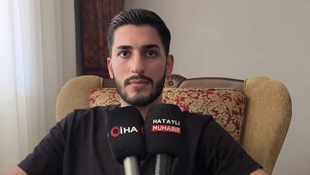 Batan gemideki can pazarını anlattı: Kapılar kapalıydı, bir amcayı 30 dakika elimdeki zincirle tutmaya çalıştım Batan gemideki can pazarını anlattı: Kapılar kapalıydı, bir amcayı 30 dakika elimdeki zincirle tutmaya çalıştım