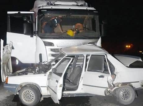 Kastamonu'da feci kaza! TIR ile otomobil çarpıştı; karı koca yaşamını yitirdi Kastamonu'da feci kaza! TIR ile otomobil çarpıştı; karı koca yaşamını yitirdi