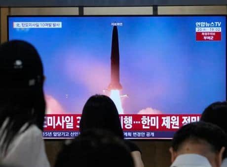 Trump ‘görüşeceğiz’ dedi, Kim Jong Un denize 10 balistik füze fırlattı! Trump ‘görüşeceğiz’ dedi, Kim Jong Un denize 10 balistik füze fırlattı!
