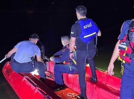 Bingöl'de nehirde akıntıya kapılan 2 kardeşten biri hayatını kaybetti Bingöl'de nehirde akıntıya kapılan 2 kardeşten biri hayatını kaybetti