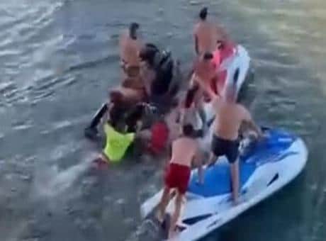 Düzce'de feci deniz kazası! Jetski, köprünün ayağına çarptı: 1 ölü, 1 yaralı Düzce'de feci deniz kazası! Jetski, köprünün ayağına çarptı: 1 ölü, 1 yaralı