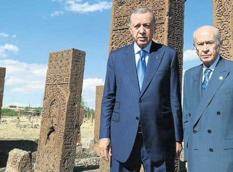 Ahlat’ta başladı yeni mesaj geliyor Ahlat’ta başladı yeni mesaj geliyor