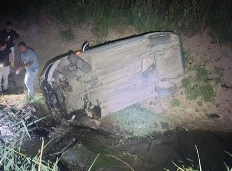 Manisa’da uyuşturucu şüphelileri polisten kaçarken kaza yaptı: 3 yaralı Manisa’da uyuşturucu şüphelileri polisten kaçarken kaza yaptı: 3 yaralı