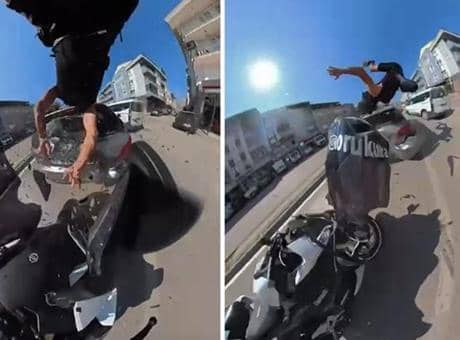 Bursa’da motosiklet sürücüsü, otomobile arkadan çarparak takla attı Bursa’da motosiklet sürücüsü, otomobile arkadan çarparak takla attı