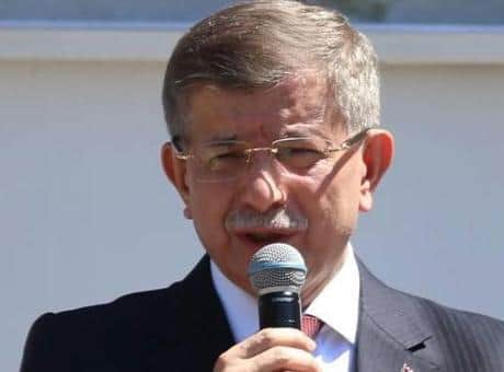Davutoğlu’na ‘Cumhurbaşkanına hakaret’ soruşturması Davutoğlu’na ‘Cumhurbaşkanına hakaret’ soruşturması