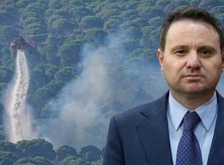 Orman yangınlarına ilişkin soruşturmalarda tespit edilen 70 şüpheliden 16'sı tutuklandı Orman yangınlarına ilişkin soruşturmalarda tespit edilen 70 şüpheliden 16'sı tutuklandı