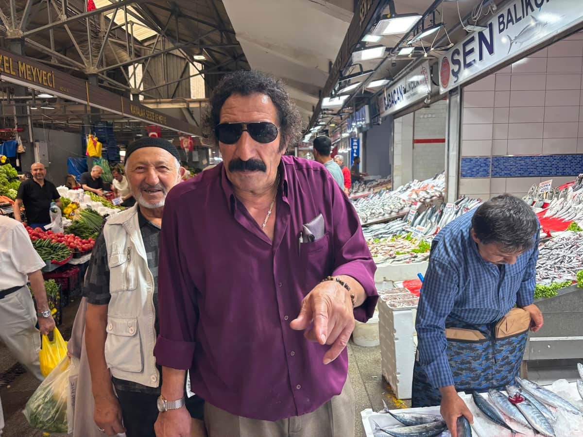 Balık sezonu hareketli başladı, esnaf iddialı: “Bu sene zam yok, en tazesi Ankara'da yenir" Balık sezonu hareketli başladı, esnaf iddialı: “Bu sene zam yok, en tazesi Ankara'da yenir"