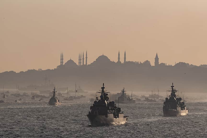 Türk donanması İzmit Körfezi'ni selamlayacak Türk donanması İzmit Körfezi'ni selamlayacak