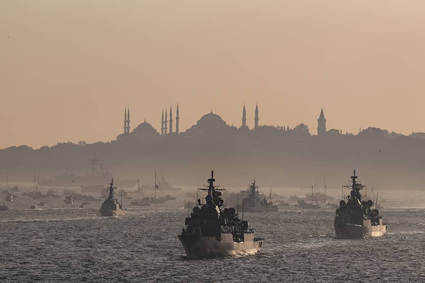 Türk donanması İzmit Körfezi'ni selamlayacak Türk donanması İzmit Körfezi'ni selamlayacak