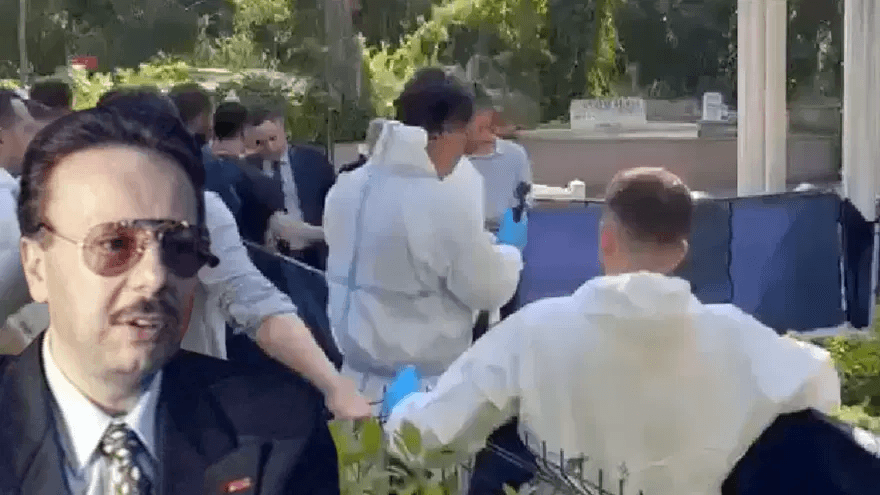 Arif Ahmet Denizolgun’un naaşı yeniden defnedildi. Hazırlanacak rapor bekleniyor Arif Ahmet Denizolgun’un naaşı yeniden defnedildi. Hazırlanacak rapor bekleniyor