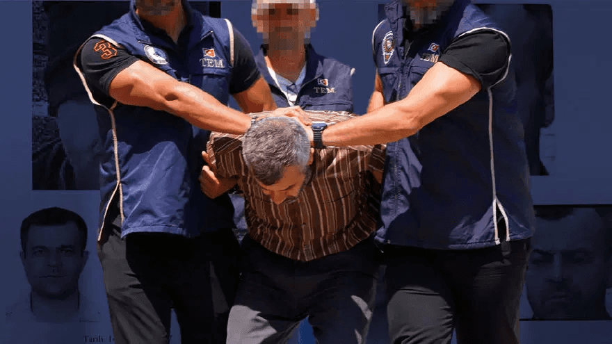 FETÖ'nün suikast timindeki Burkay Karatepe'ye maddi yardımda bulunanlara operasyon FETÖ'nün suikast timindeki Burkay Karatepe'ye maddi yardımda bulunanlara operasyon