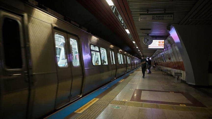 İstanbul'a yeni metro hattı geliyor. Trafiği yoğun 2 ilçe birbirine bağlanacak İstanbul'a yeni metro hattı geliyor. Trafiği yoğun 2 ilçe birbirine bağlanacak