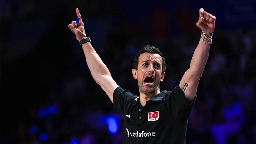 Santarelli'yi final kesmedi: Tek hedefi şampiyonluk Santarelli'yi final kesmedi: Tek hedefi şampiyonluk