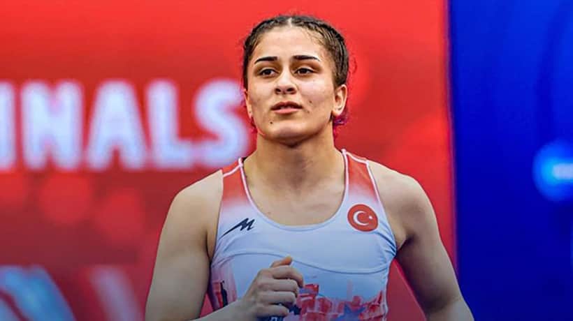34 saniye önce Özdenur Özmez dünya şampiyonu oldu 34 saniye önce Özdenur Özmez dünya şampiyonu oldu