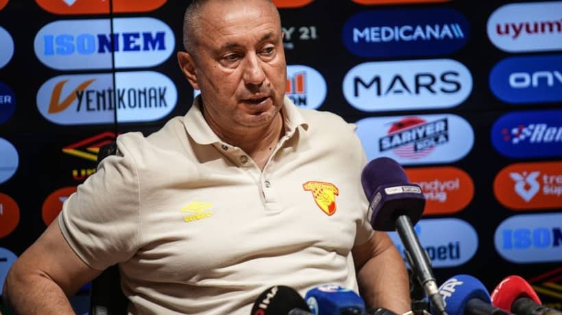 Kendi sahasında 4 golle yenildi sondan ikinci sıraya indi: İtiraf etti Kendi sahasında 4 golle yenildi sondan ikinci sıraya indi: İtiraf etti