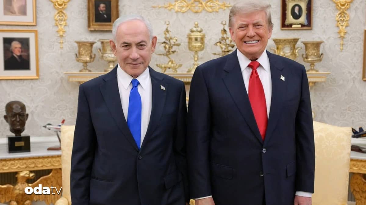 Trump ve Netanyahu Beyaz Saray'da buluştu Trump ve Netanyahu Beyaz Saray'da buluştu