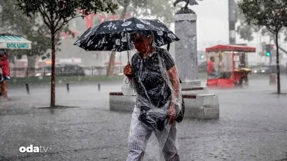 Sıcaklık 8 derece birden düşecek: Meteoroloji'den İstanbul dahil çok sayıda ile sağank uyarısı Sıcaklık 8 derece birden düşecek: Meteoroloji'den İstanbul dahil çok sayıda ile sağank uyarısı