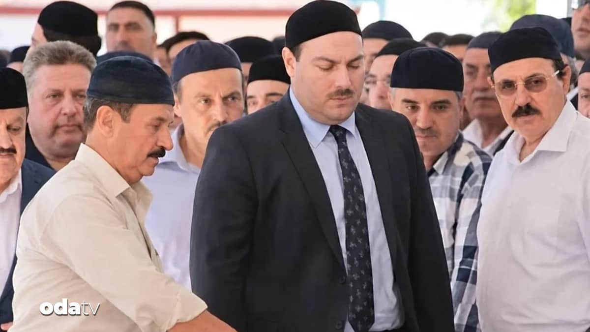 Bakan Çiftçi’den Bylock benzetmesi: Alihan Kuriş suç şebekesinin de Blopper uygulaması var Bakan Çiftçi’den Bylock benzetmesi: Alihan Kuriş suç şebekesinin de Blopper uygulaması var