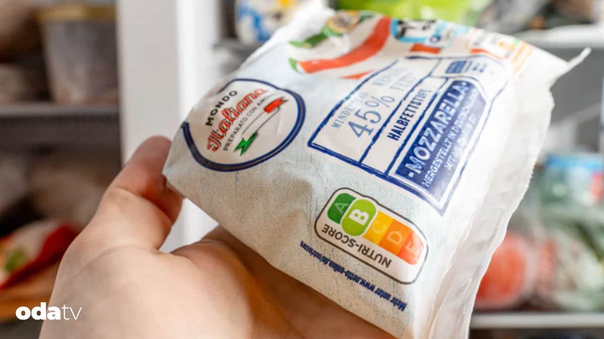 İtalyan şeften mozzarella peyniri uyarısı İtalyan şeften mozzarella peyniri uyarısı