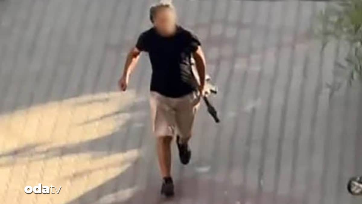 İzmir'de pompalı dehşeti: O anlar kameraya yansıdı İzmir'de pompalı dehşeti: O anlar kameraya yansıdı