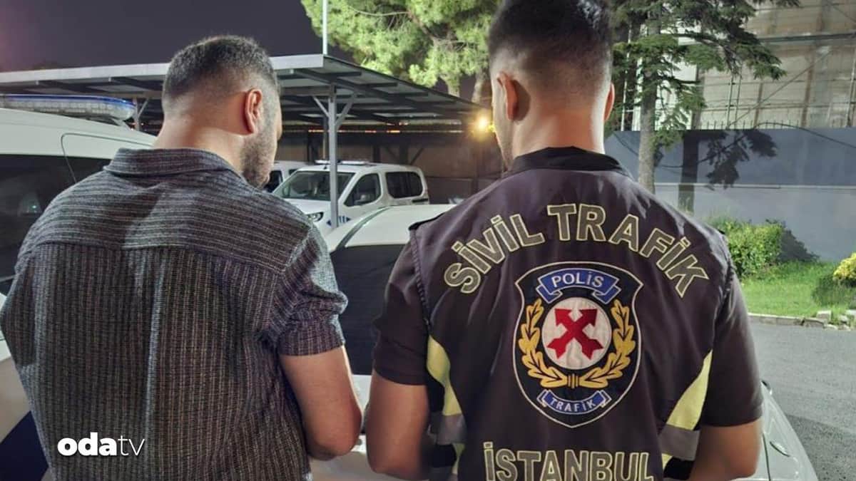 Zeytinburnu'nda yaya yolundan geçen adama saldıran sürücü yakalandı Zeytinburnu'nda yaya yolundan geçen adama saldıran sürücü yakalandı