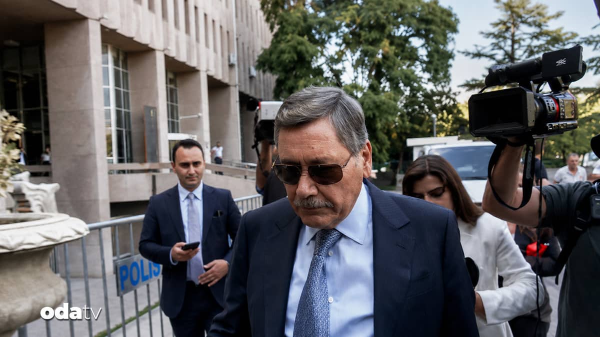 Melih Gökçek Adliyede... Kayıt dışı para soruşturmasında ifade verdi Melih Gökçek Adliyede... Kayıt dışı para soruşturmasında ifade verdi